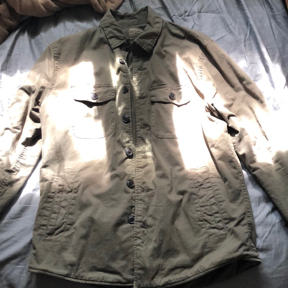 Small Abercrombie and Fitch button up